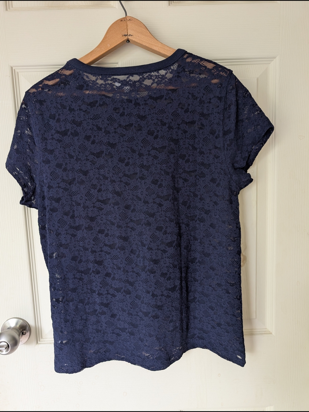 NWT aerie Navy Floral Lace Semi-sheer Short Sleeve Top Large - Picture 7 of 7